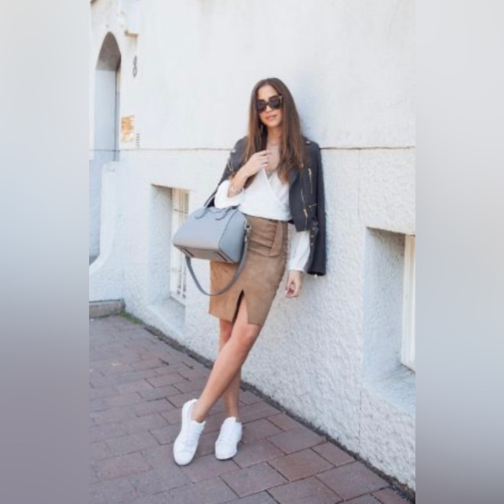 LIKE AN ANGEL FAUX SUEDE SKIRT